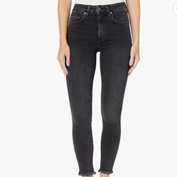 NWT Free People We the Free Raw Hem High-Rise Jegging Washed Black Denim Jeans - Picture 2 of 11